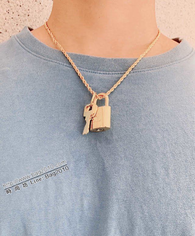 Louis Vuitton新款飾品 路易威登鎖頭包飾  zglv1825